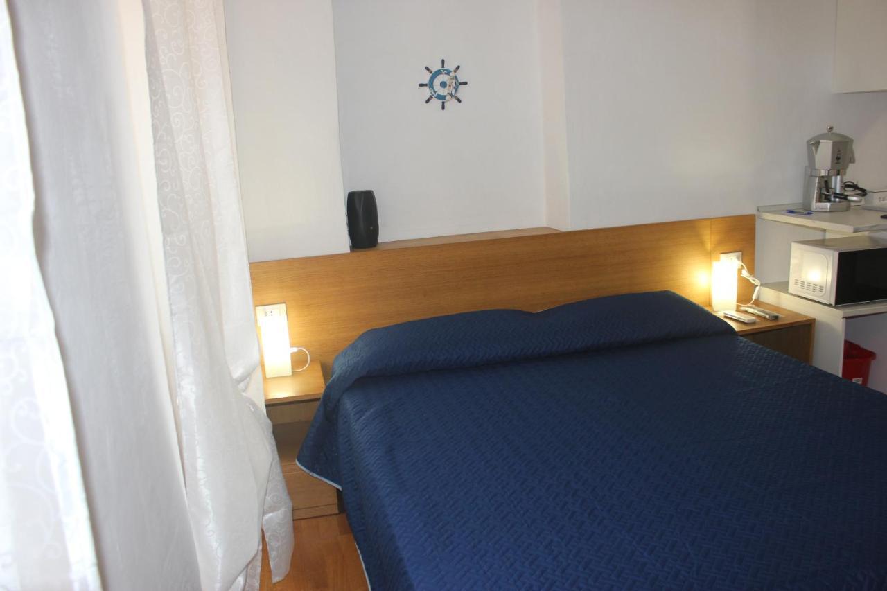 Ca Dei Poi - Loft Il Timone Apartment Riomaggiore Luaran gambar