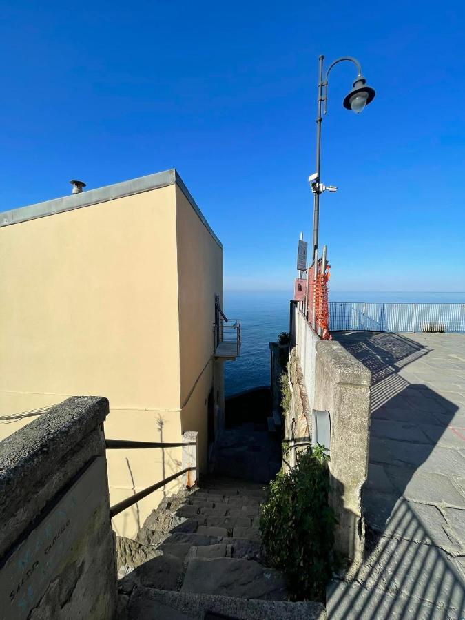 Ca Dei Poi - Loft Il Timone Apartment Riomaggiore Luaran gambar